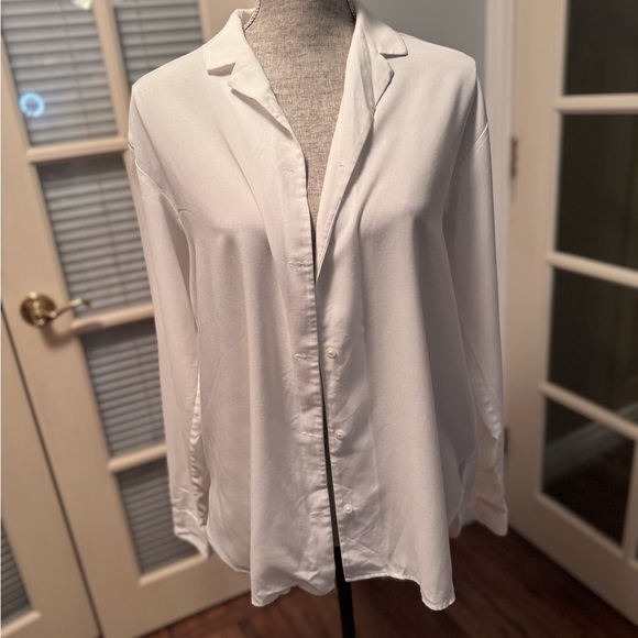 Uniqlo Rayon Blouse - Picture 3 of 7